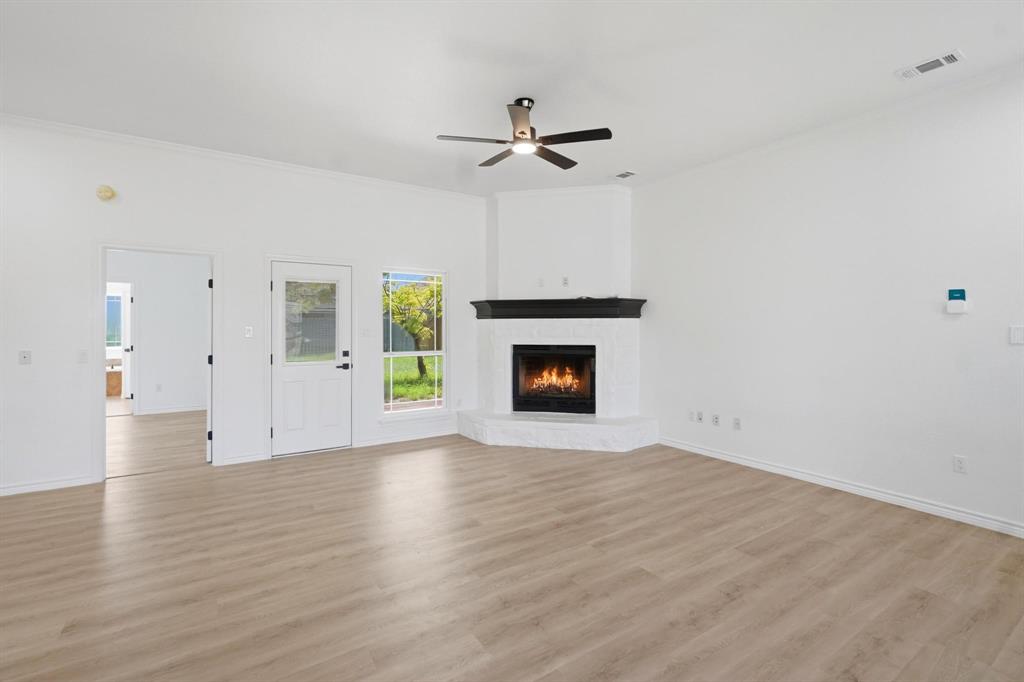 5117 Spring Creek Road Abilene, TX 79602 - Photo 3 of 33