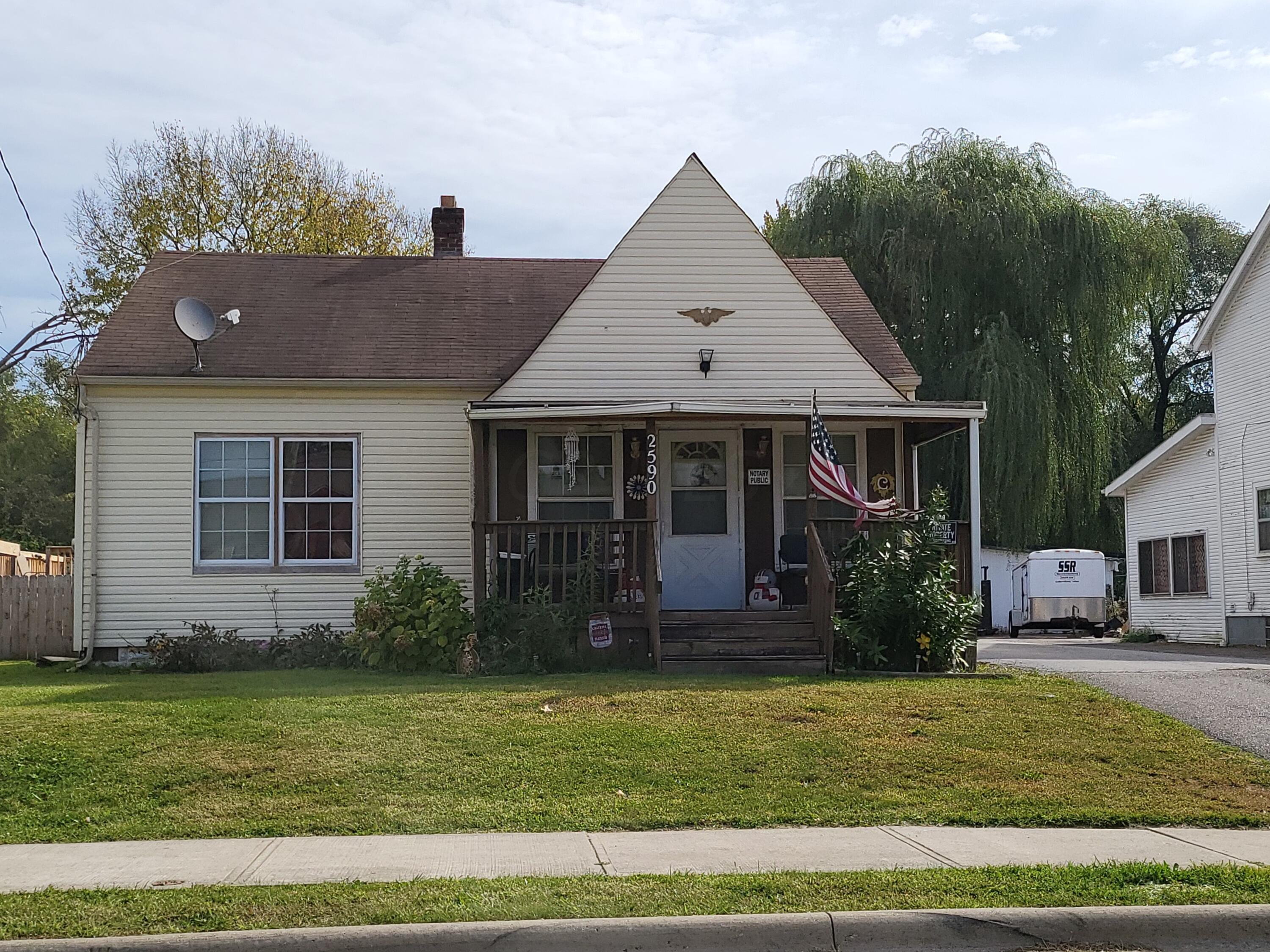2590 Lockbourne Road Columbus, OH 43207 - Photo 1 of 13 Front