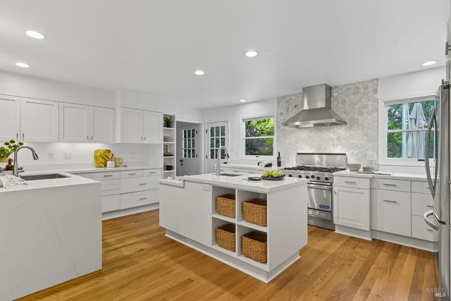 $2,700,000 | 70 Dunfries Terrace, San Rafael, CA 94901