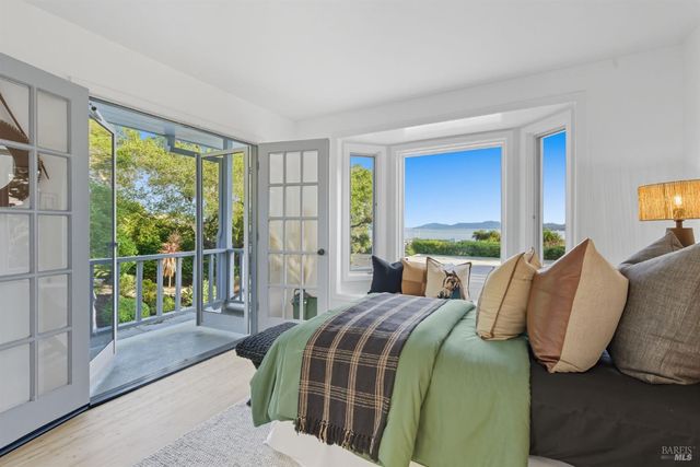 $2,700,000 | 70 Dunfries Terrace, San Rafael, CA 94901