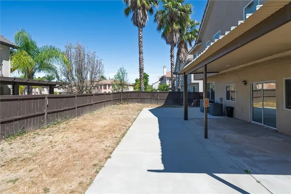 $725,000 | 37867 Shady Maple Road, Murrieta, CA 92563