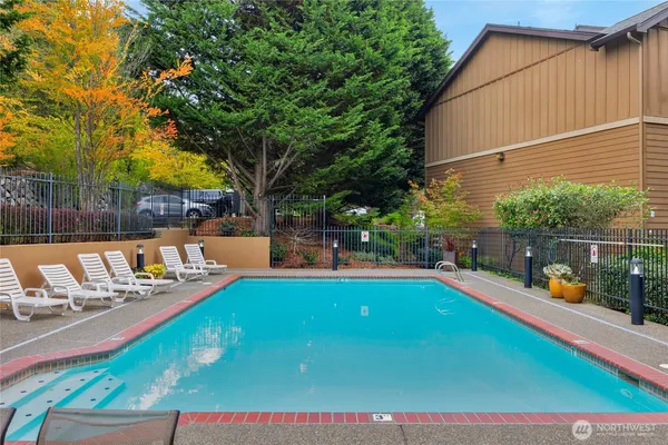 $275,000 | 18930 Bothell Everett Highway, Unit G103, Bothell, WA 98012