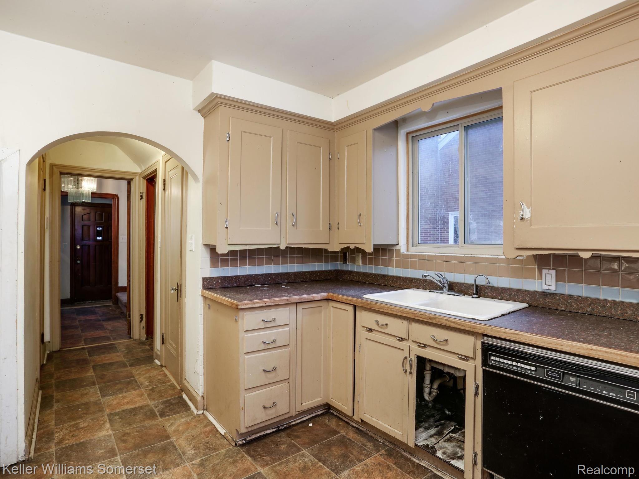 4129 Yorkshire Road Detroit, MI 48224 - Photo 15 of 25 KITCHEN
