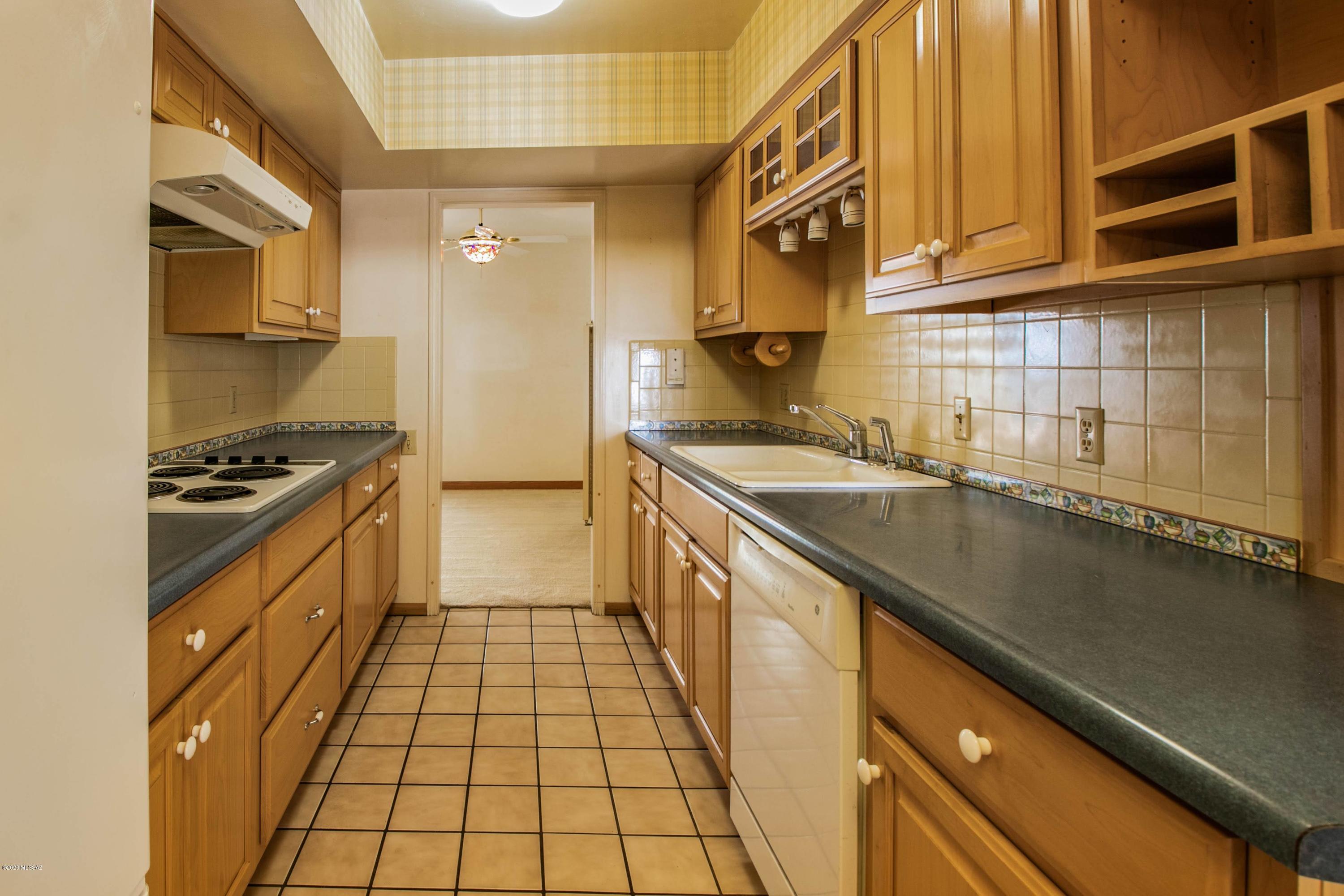 6100 North Oracle Road, Unit 7 Tucson, AZ 85704 - Photo 8 of 26 Gallery Image 8
