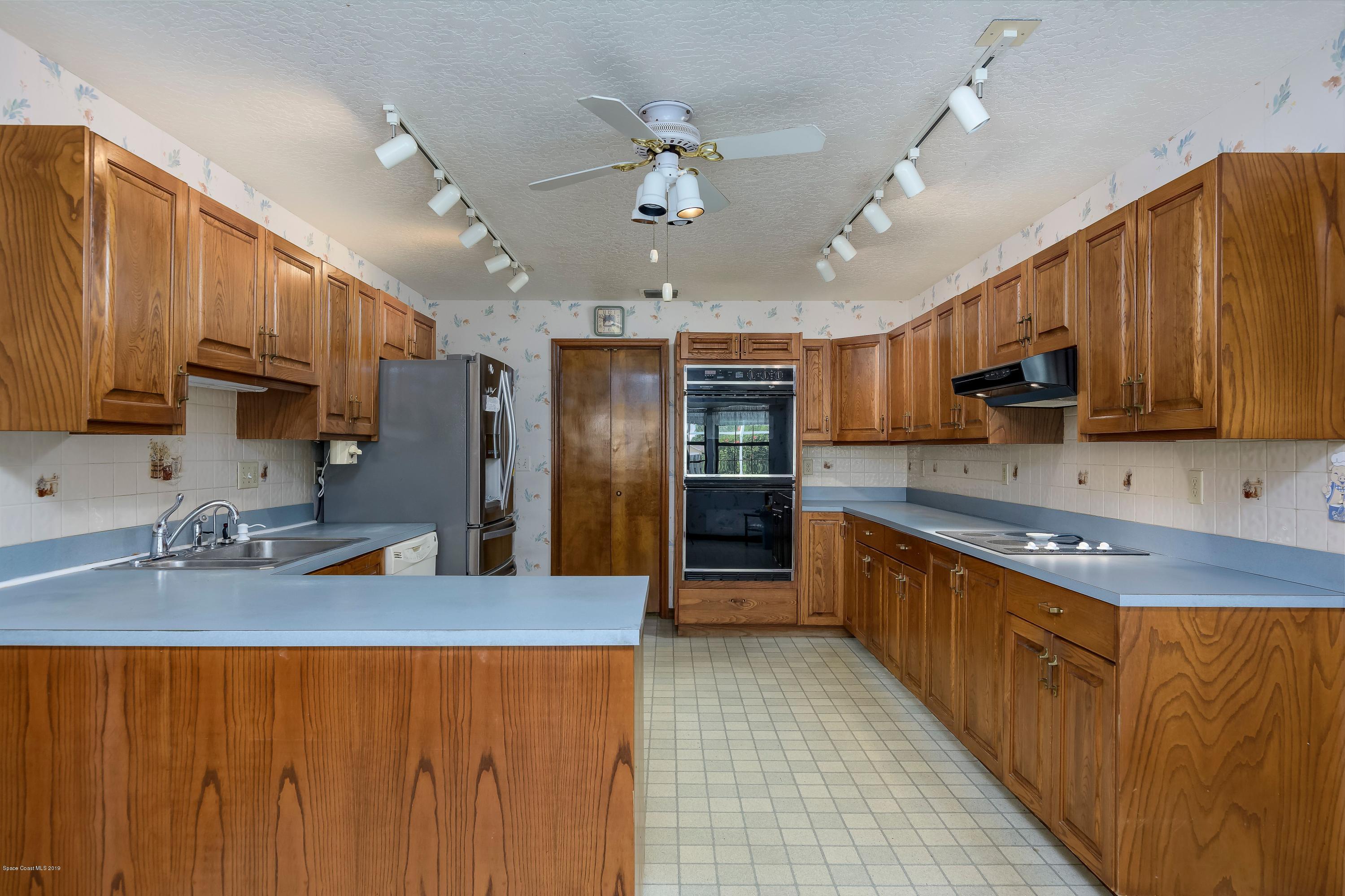 284 Sand Dollar Road Indialantic, FL 32903 - Photo 5 of 22 Sand Dollar 12