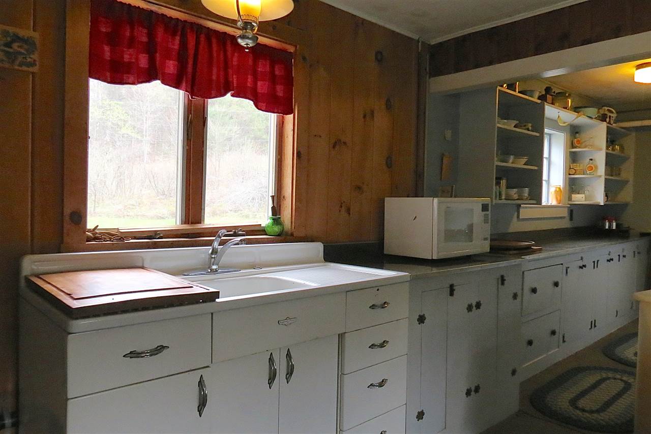 1578 Vermont Rte 100 Wardsboro, VT 05355 - Photo 9 of 28 Gallery Image 9