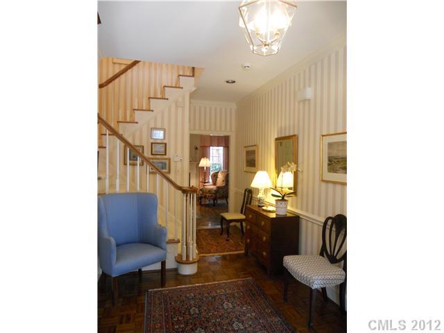 2819 Sharon View Road, Unit 2819 Charlotte, NC 28210 - Photo 3 of 16 Gallery Image 3