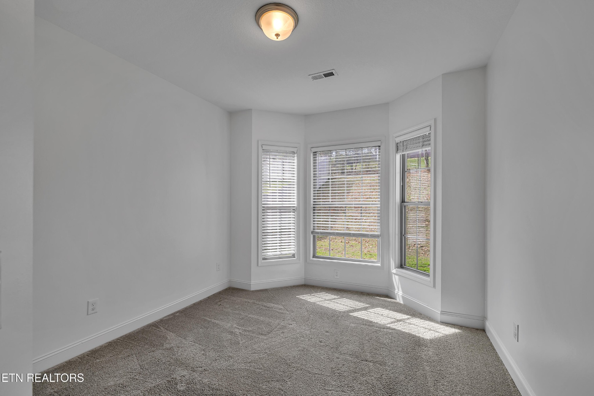 1546 Ridge Climber Road Knoxville, TN 37922 - Photo 12 of 27 Gallery Image 12
