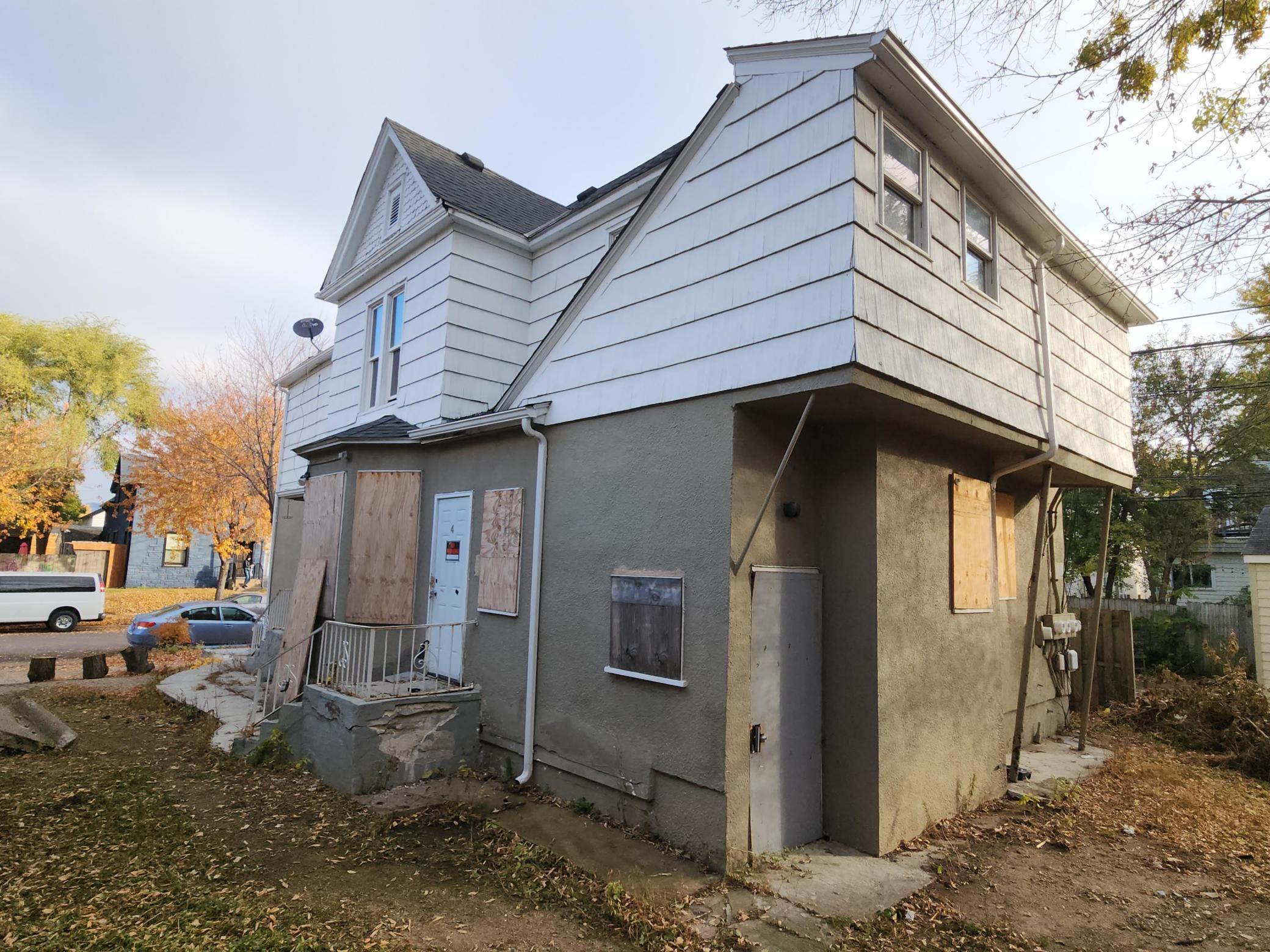 9 East 37th Street Minneapolis, MN 55409 - Photo 2 of 20