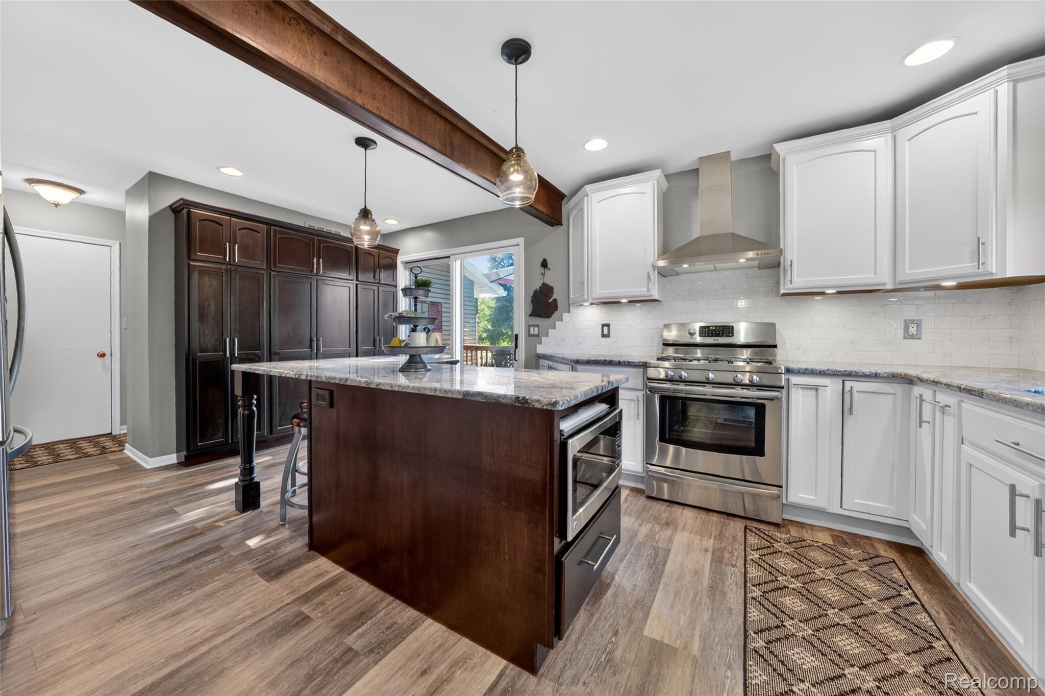 7841 Rampart Trail Waterford, MI 48327 - Photo 10 of 27 7841 Rampart Trail Waterford HDR-52.jpg