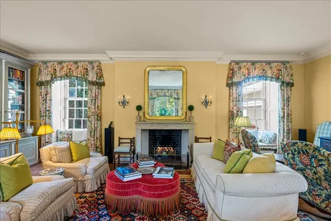 $6,995,000 | 788 East Woodland Road, Lake Forest, IL 60045