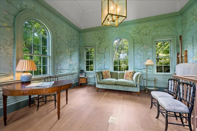 $6,995,000 | 788 East Woodland Road, Lake Forest, IL 60045