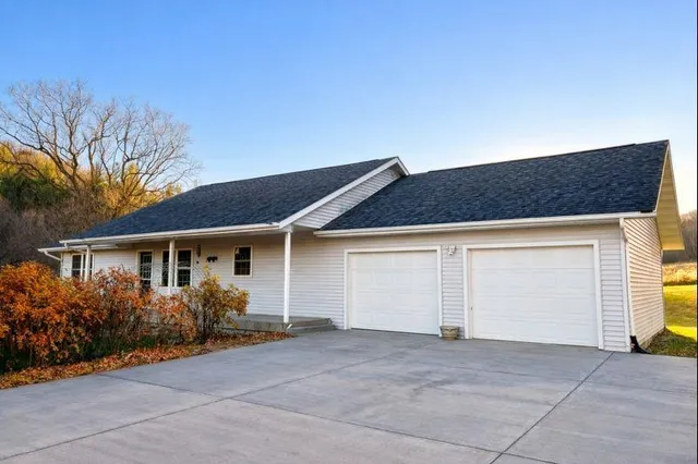 $829,900 | 28302 Hwy 80 Richland Center, Richland Center, WI 53581