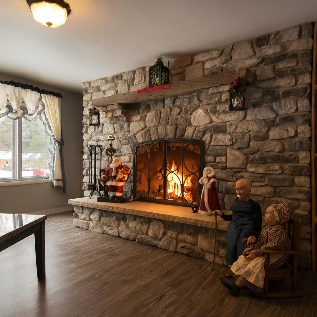 W5317 Elmwood Road Menominee, MI 49858 - Photo 9 of 12