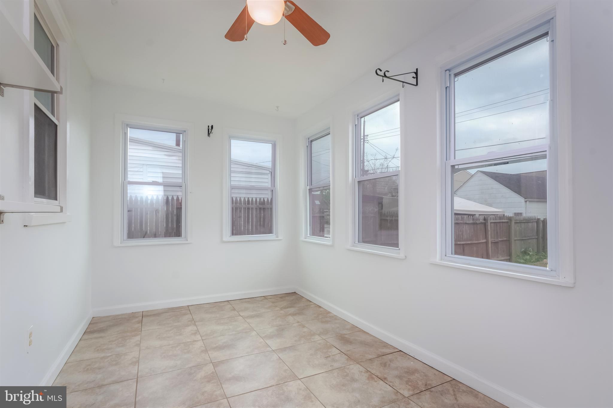 8225 Longpoint Road Dundalk, MD 21222 - Photo 11 of 34
