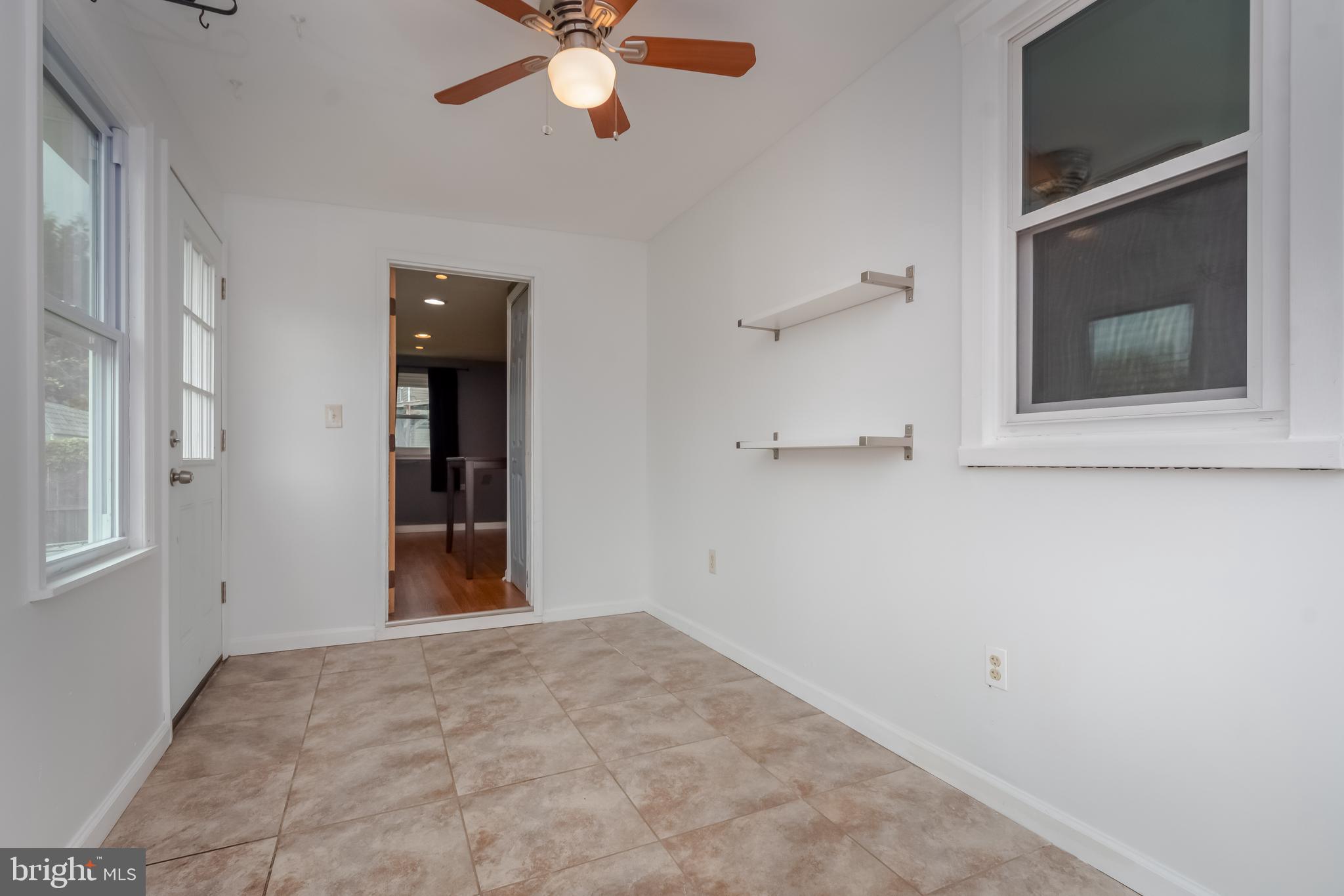 8225 Longpoint Road Dundalk, MD 21222 - Photo 13 of 34