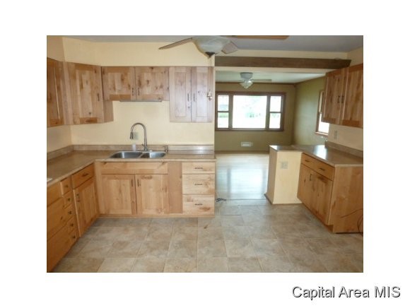2645 East Lawrence Avenue Springfield, IL 62703 - Photo 7 of 18 Gallery Image 7