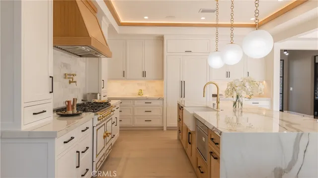 $6,995,000 | 600 Powell Place, Newport Beach, CA 92663