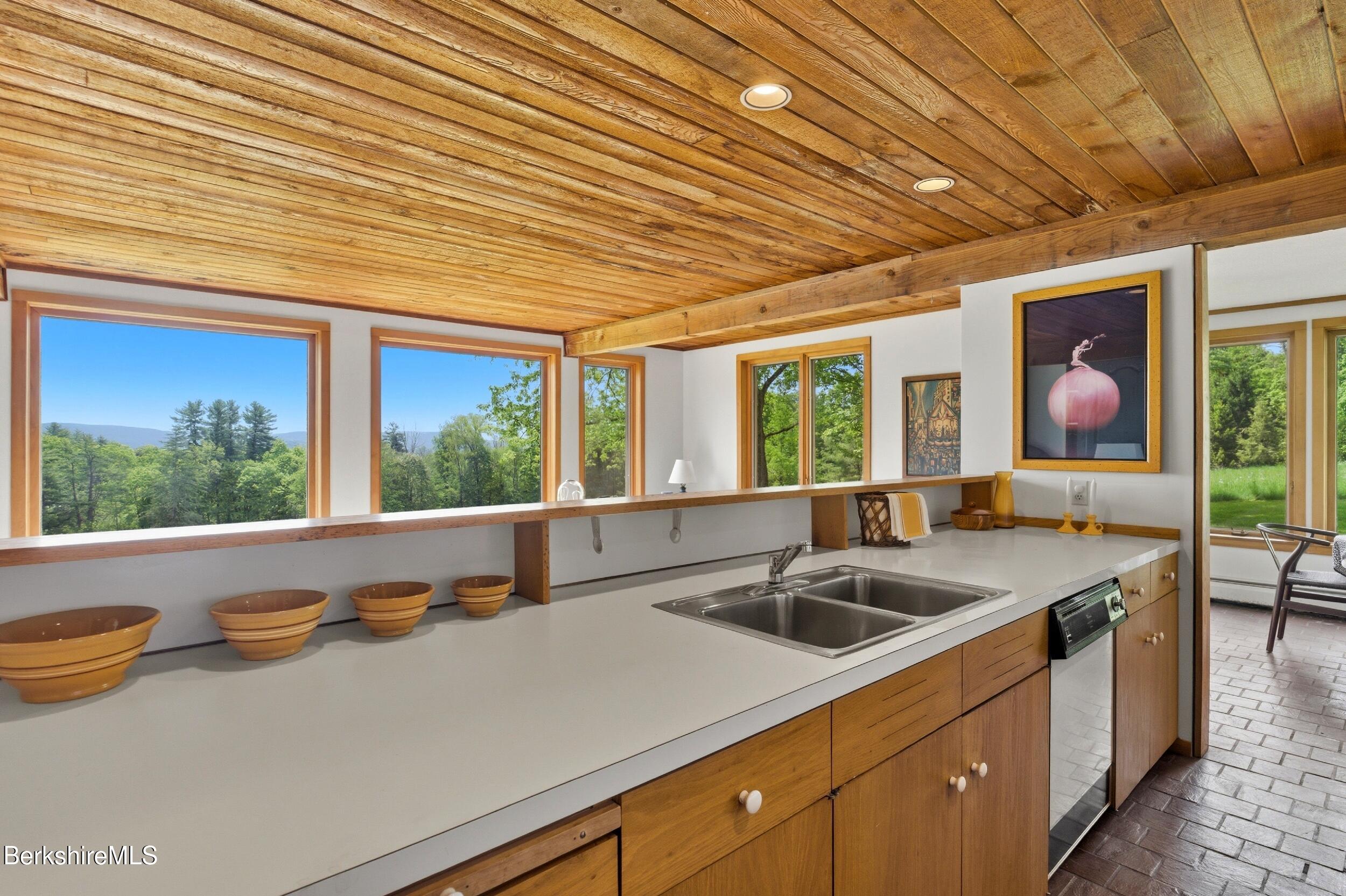 215 Old Stockbridge Road Lenox, MA 01240 - Photo 3 of 31 DSC00197