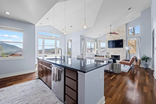 $665,000 | 8110 Ranch Road 2222, Unit 49, Austin, TX 78730