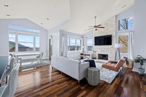 $665,000 | 8110 Ranch Road 2222, Unit 49, Austin, TX 78730