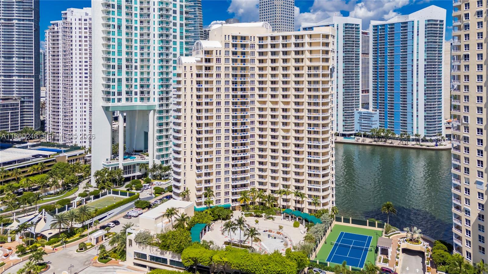 888 Brickell Key Drive, Unit 1807 Miami, FL 33131 - Photo 55 of 58