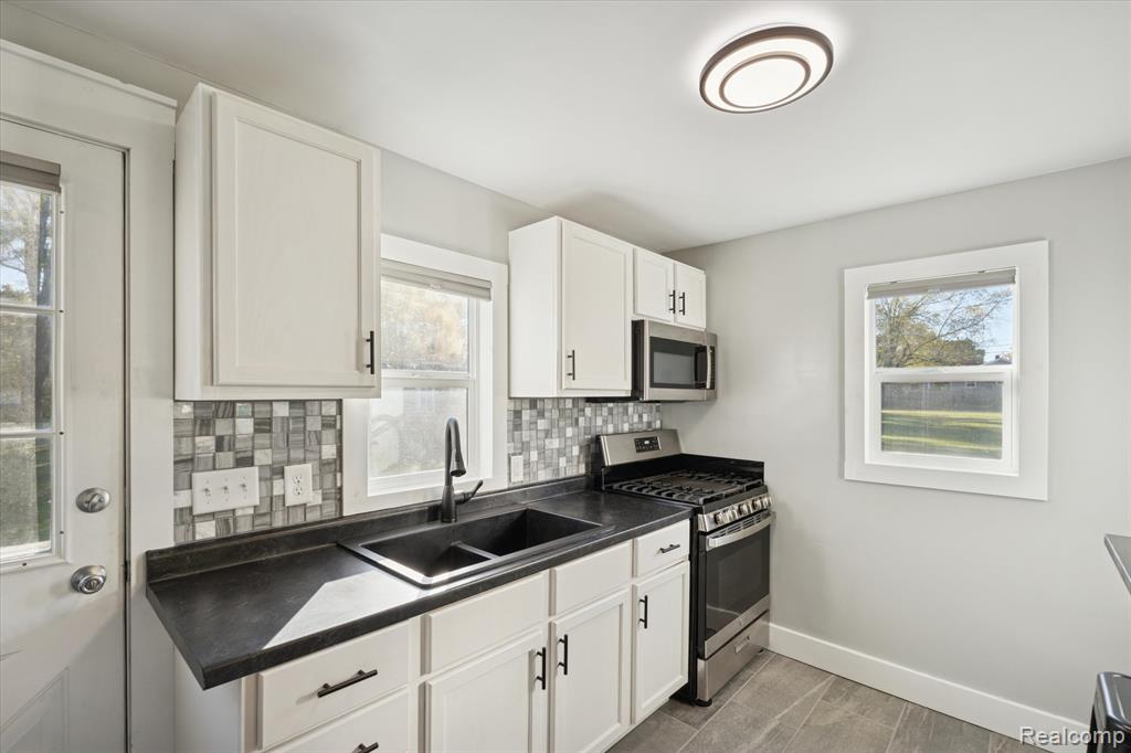 12210 Benson Road Mount Morris, MI 48458 - Photo 12 of 31 Gallery Image 12