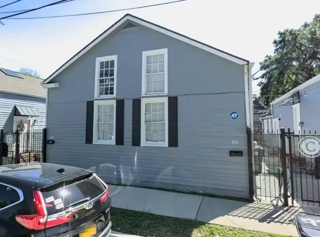 $6,600 | 931 Pine Street, New Orleans, LA 70118