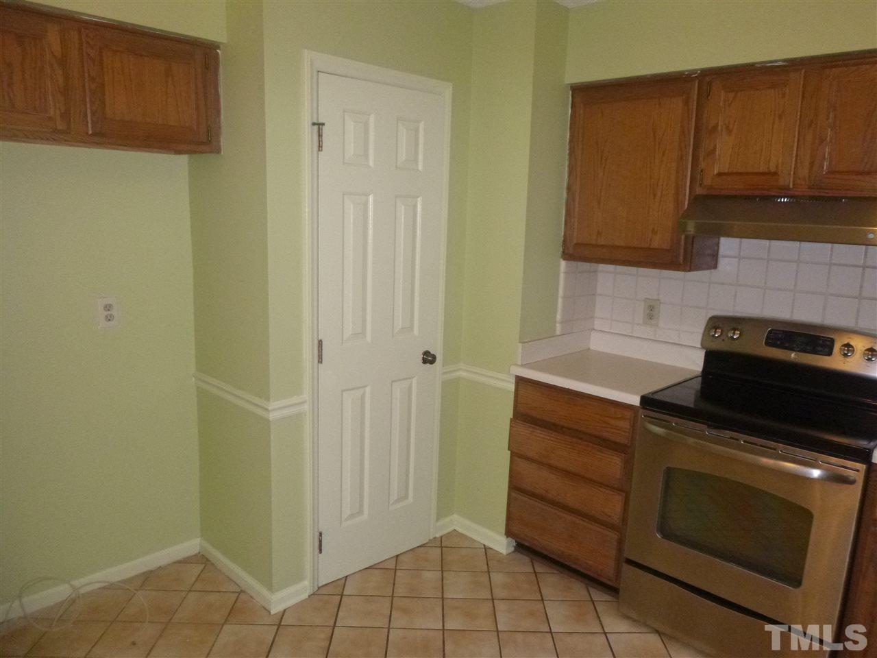 6908 Glendower Road Raleigh, NC 27613 - Photo 7 of 25