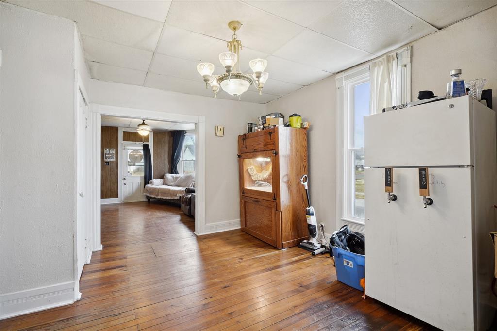 741 Reed Street Columbus, IN 47201 - Photo 9 of 21 Gallery Image 9