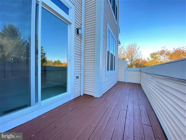 $3,500 | 44190 Mossy Brook Square, Ashburn, VA 20147