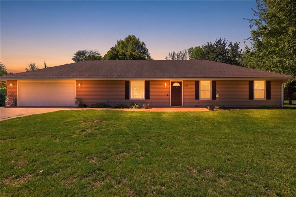 103 West Locust Street Archie, MO 64725 - Photo 1 of 23