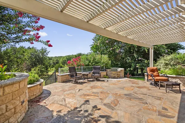 $639,950 | 300 Pipe Creek Lane, Georgetown, TX 78633
