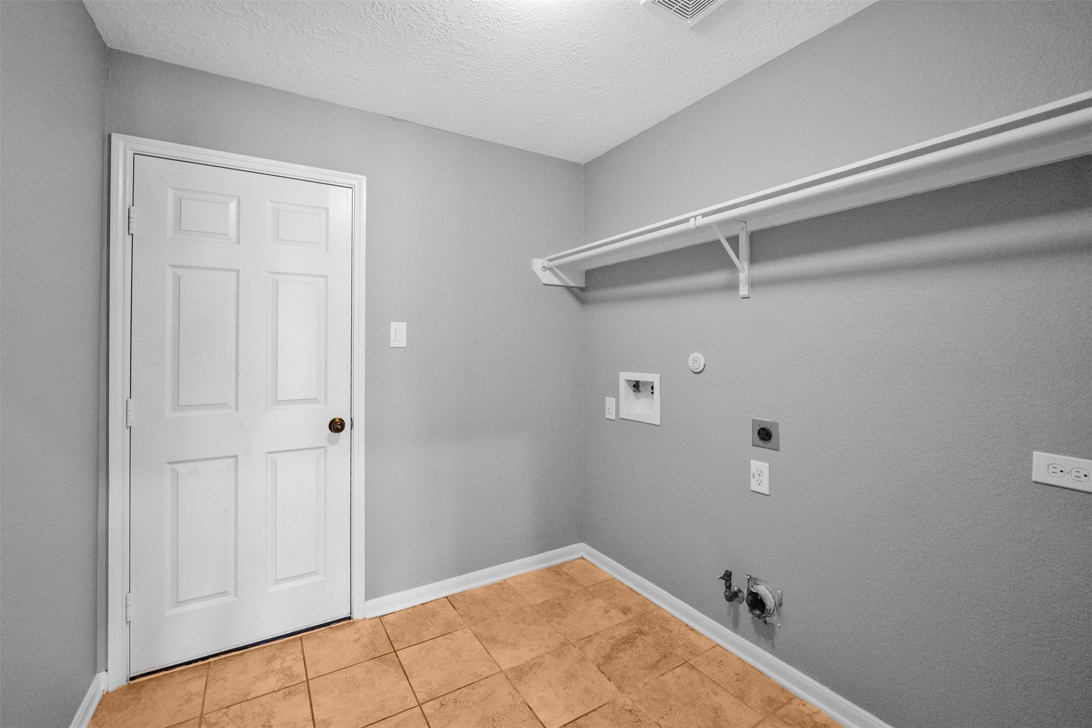 1107 Epworth Ct. Conroe, TX 77304 - Photo 18 of 38 a view of room