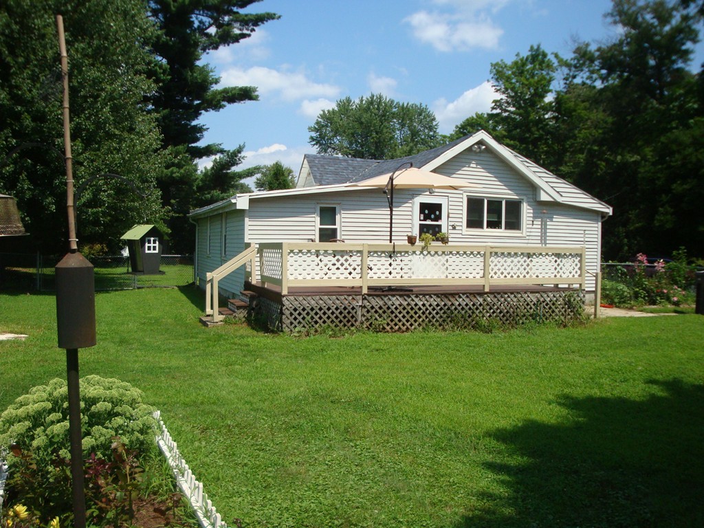 31 Ridgeway Street Westfield, MA 01085 - Photo 11 of 12 Gallery Image 11