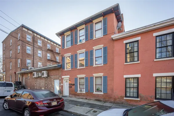 $1,485 | 101 Washington Street, Unit 3, Newburgh, NY 12550