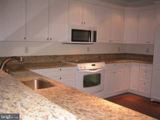 1205 South Point Road, Unit 1205 Berlin, MD 21811 - Photo 4 of 9
