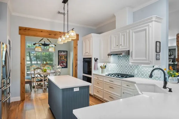 $739,000 | 350 Lago Trace Drive, Huffman, TX 77336