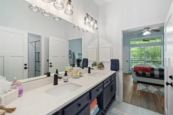 $739,000 | 350 Lago Trace Drive, Huffman, TX 77336