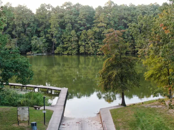 $739,000 | 350 Lago Trace Drive, Huffman, TX 77336