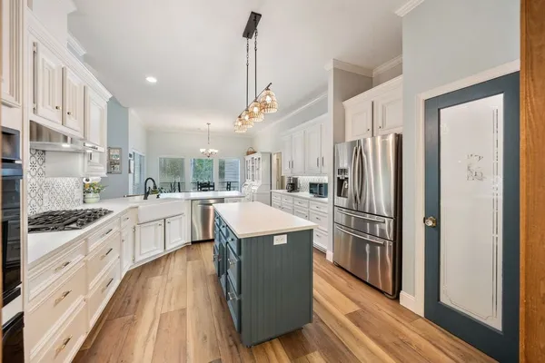 $739,000 | 350 Lago Trace Drive, Huffman, TX 77336