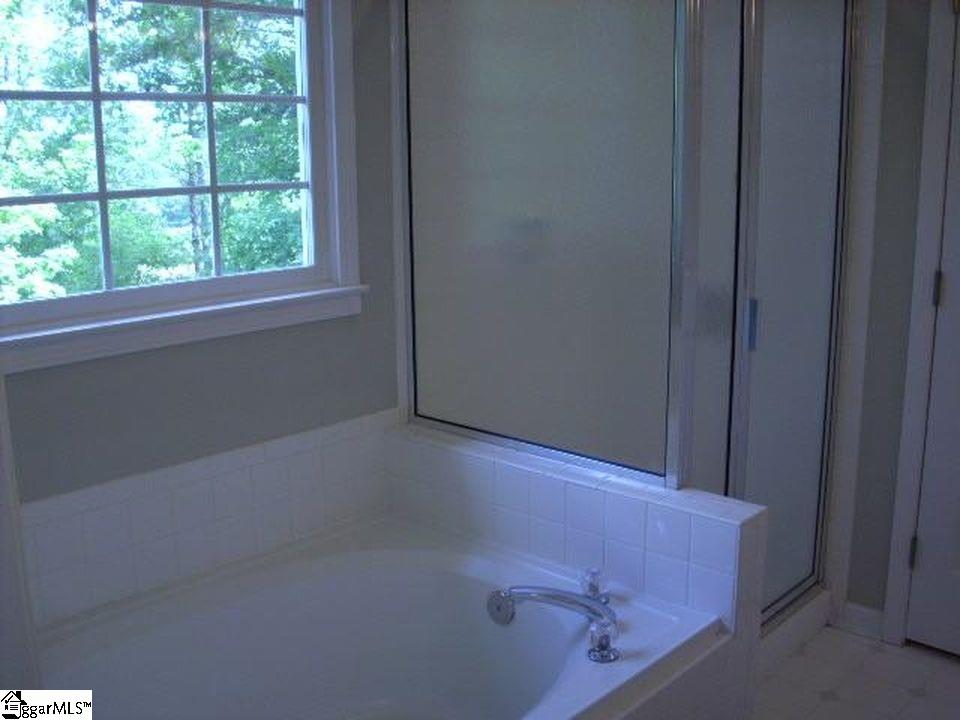 126 Timberleaf Drive Duncan, SC 29334 - Photo 9 of 13 Gallery Image 9