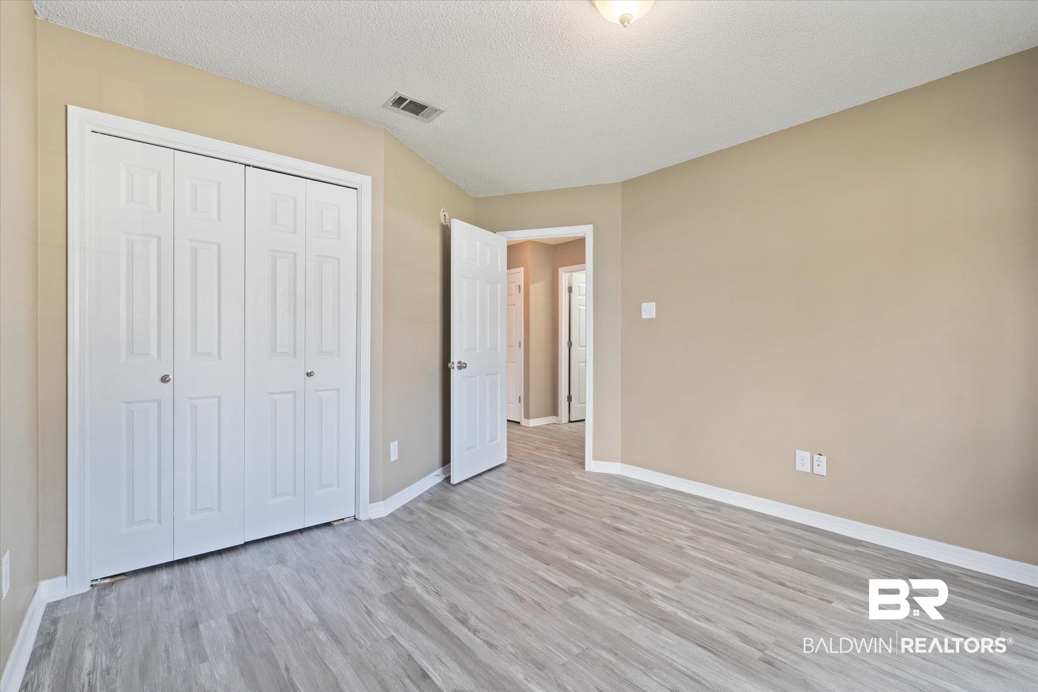 921 East Hamilton Bridges Drive Mobile, AL 36695 - Photo 12 of 23