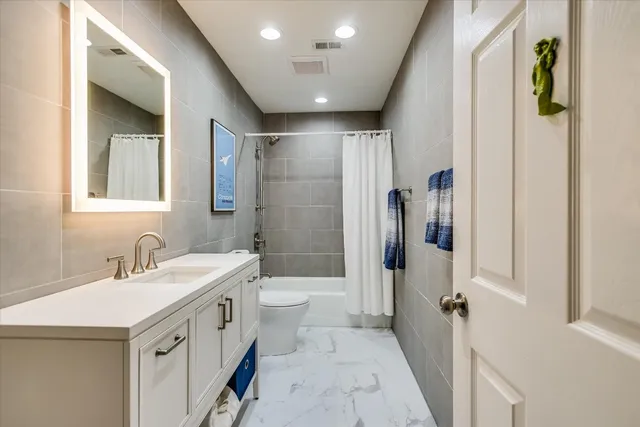 $439,000 | 2001 Parker Lane South, Unit 107, Austin, TX 78741