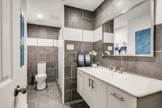 $439,000 | 2001 Parker Lane South, Unit 107, Austin, TX 78741