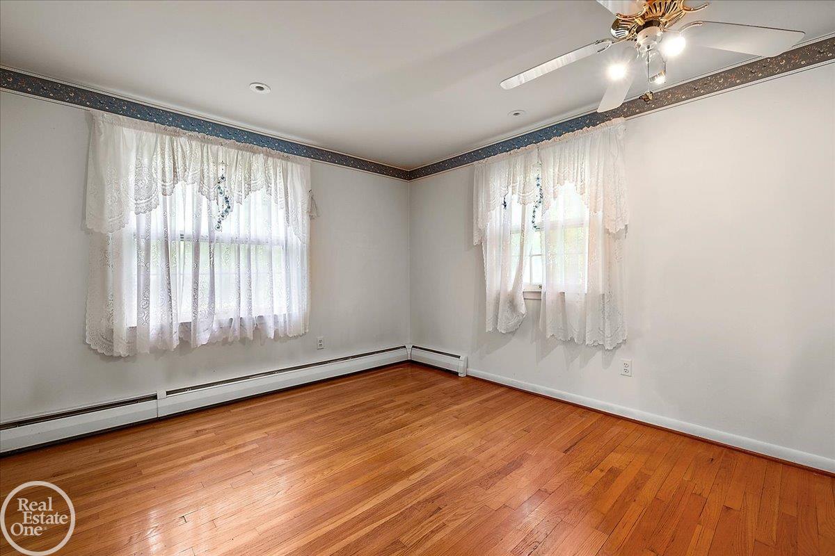 252 Wimberly Drive Rochester, MI 48306 - Photo 28 of 61 50177490-de5ac935-3a31-4969-900a-516f28afbc73.JPG
