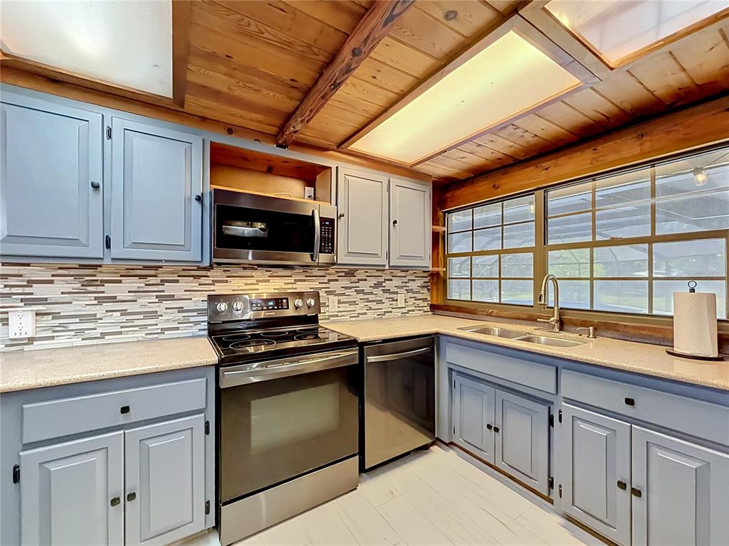 420 Nina Road Northeast Palm Bay, FL 32907 - Photo 23 of 90