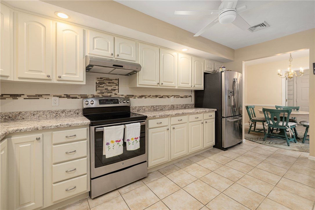 2970 Mendon Road, Unit 177 Cumberland, RI 02864 - Photo 6 of 35