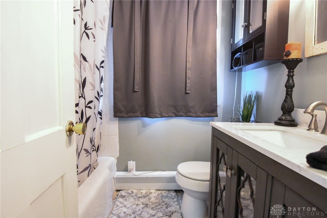 2943 Robin Road Dayton, OH 45409 - Photo 23 of 39