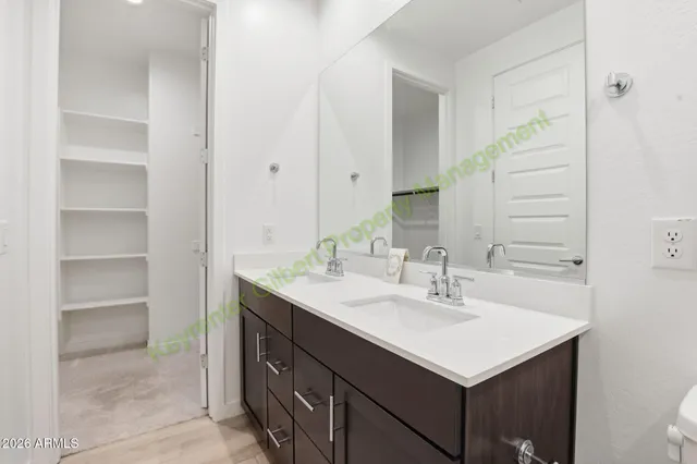 $2,100 | 4117 East Pinto Drive, Gilbert, AZ 85296